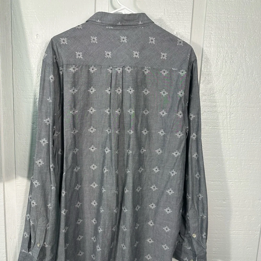 True Religion Men’s Gray Button Down Shirt Size XL EUC